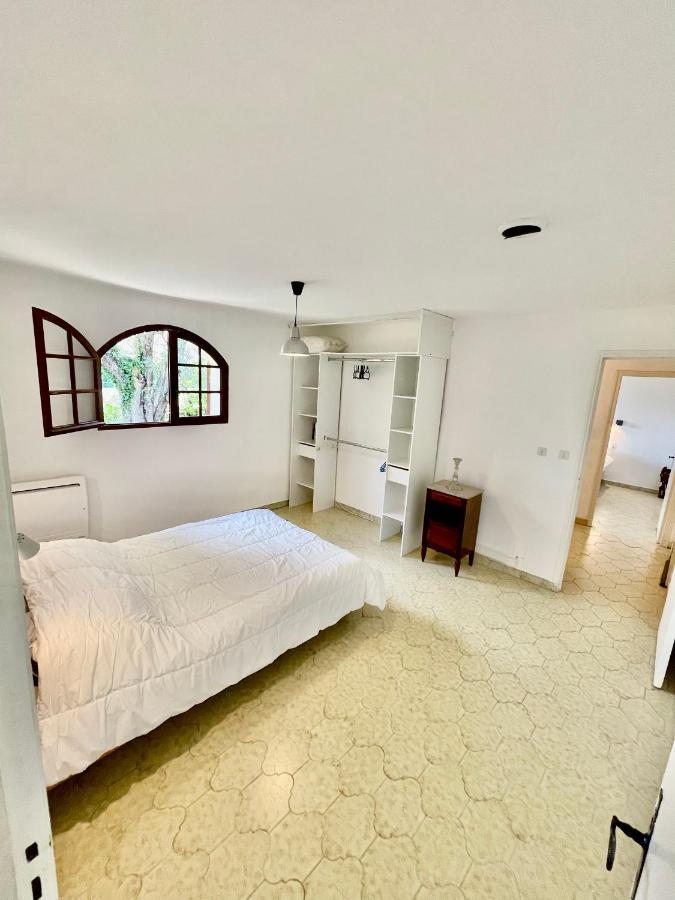 Maison En Provence Avec Piscine Holiday home *
